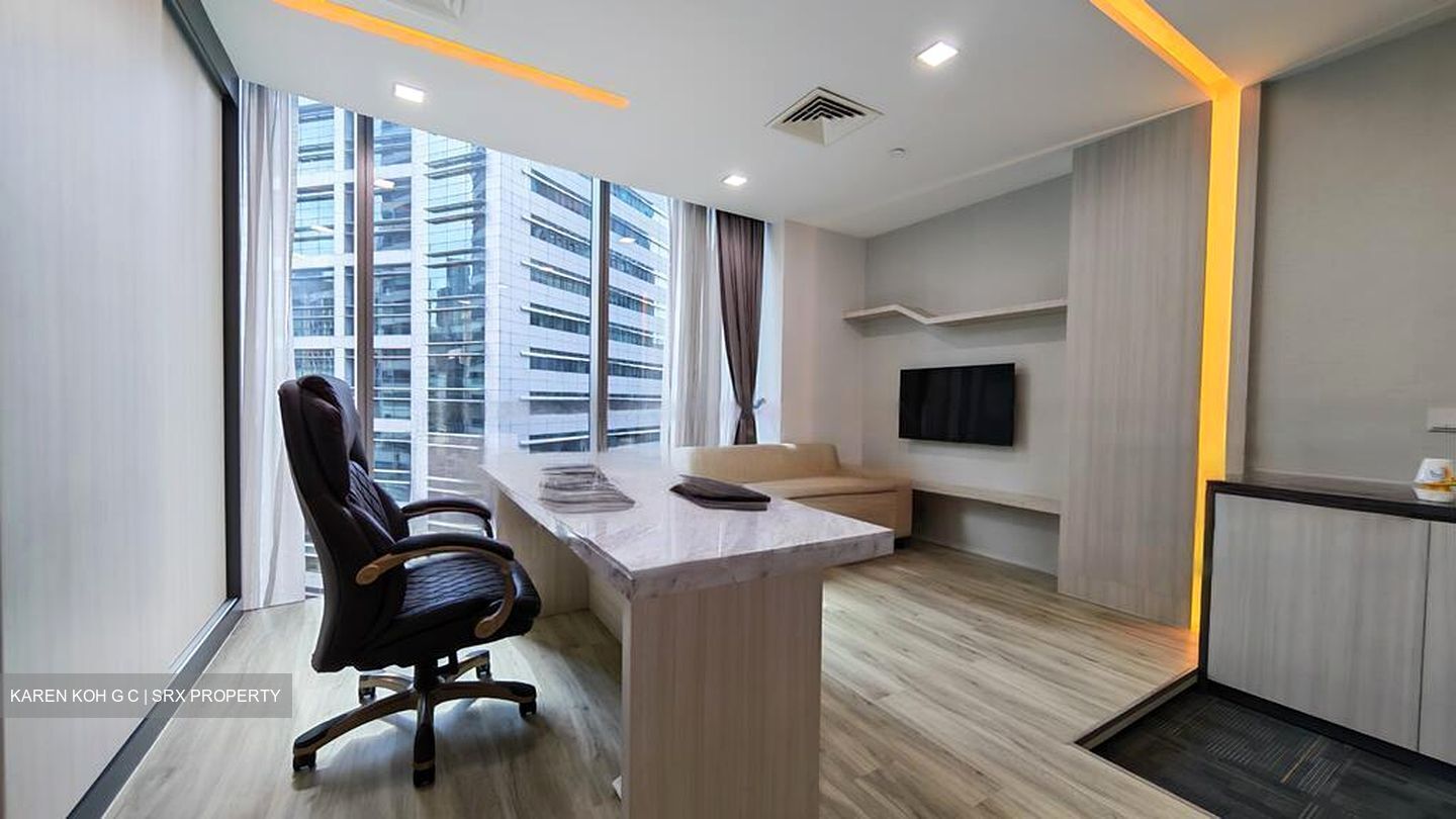 PLUS (D1), Office #486400251